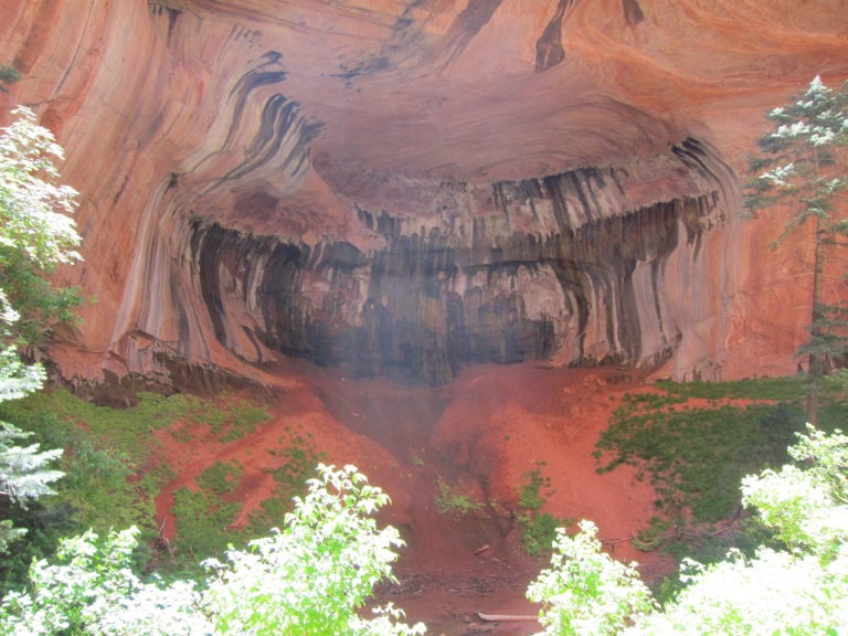 photo of Double Arch Alcove in Kolob Canyons section of Zion National Park