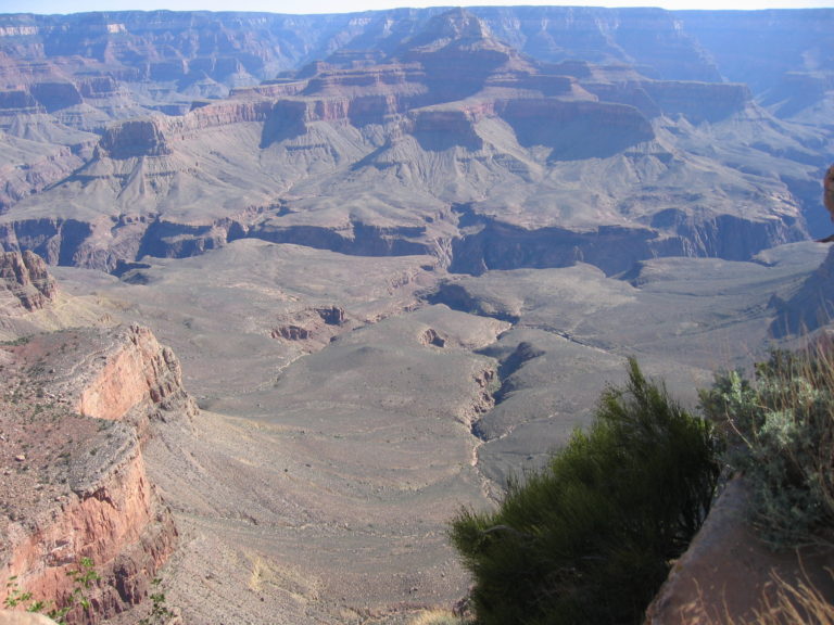 panoramic view of the Grand Canyon from the South Kaibab Trail