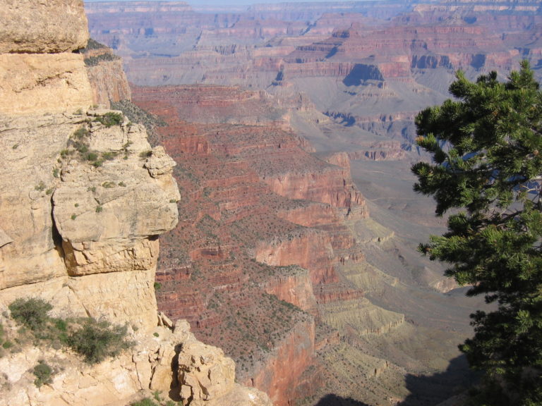 view of the Grand Canyon from the South Kaibab trailhead